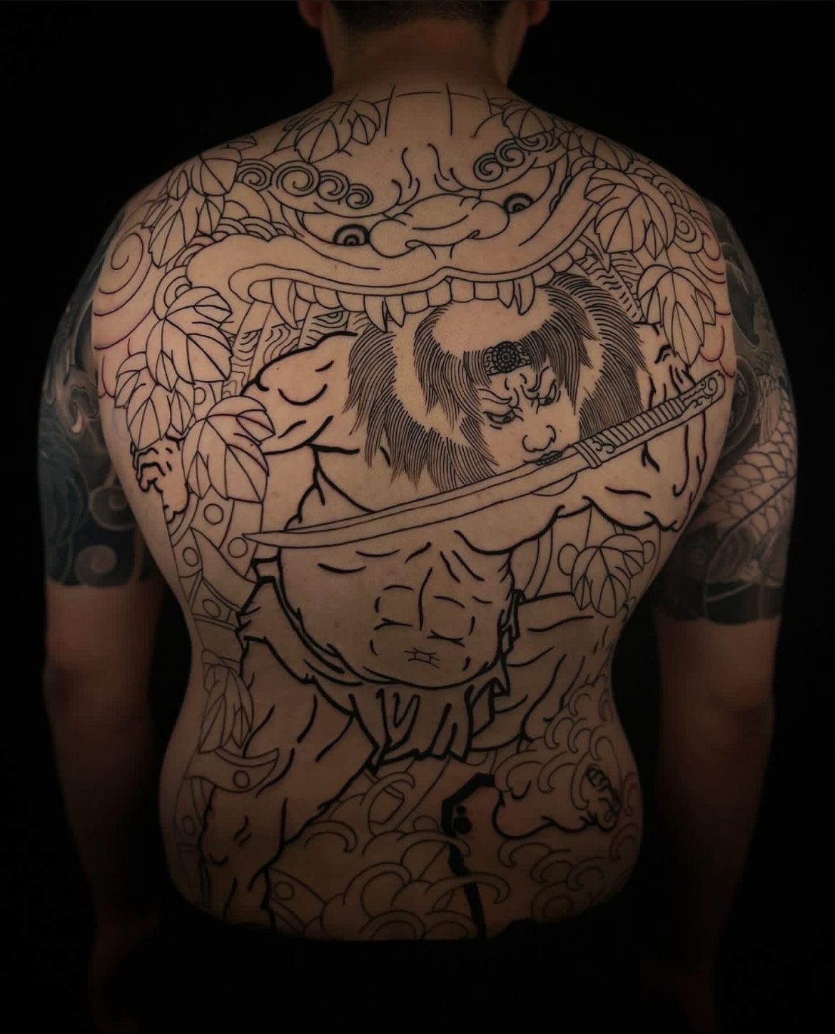 Backpiece outline