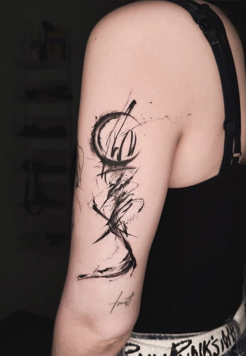 Blackwork Tattoo in Seoul example: Moon flow tattoo by YOONSEUL